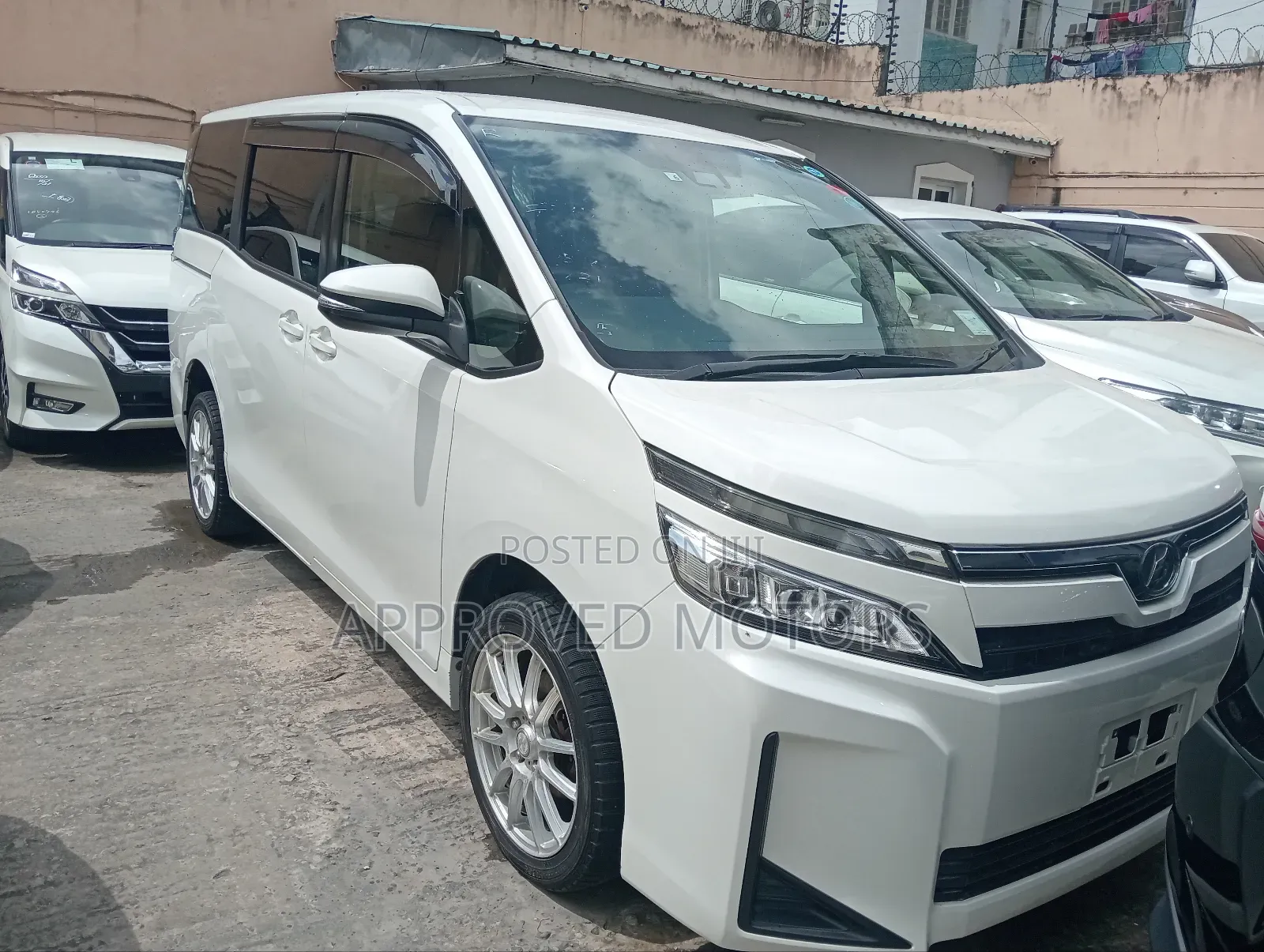 Toyota Voxy 2019 White