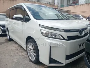 Toyota Voxy 2019 White