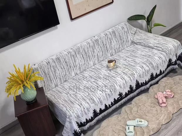 Reversible Chenille Cotton Sofa Covers | 7-Seater (3-2-1-1) - thumbnail 4