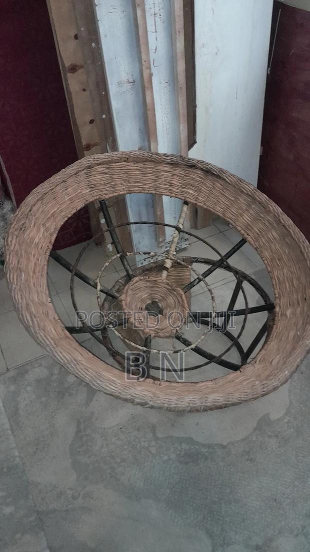 Bowl Chair/Moon Chair