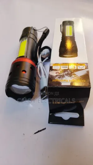 Mini Usb-rechargeable Led Flashlight With A Side Cob