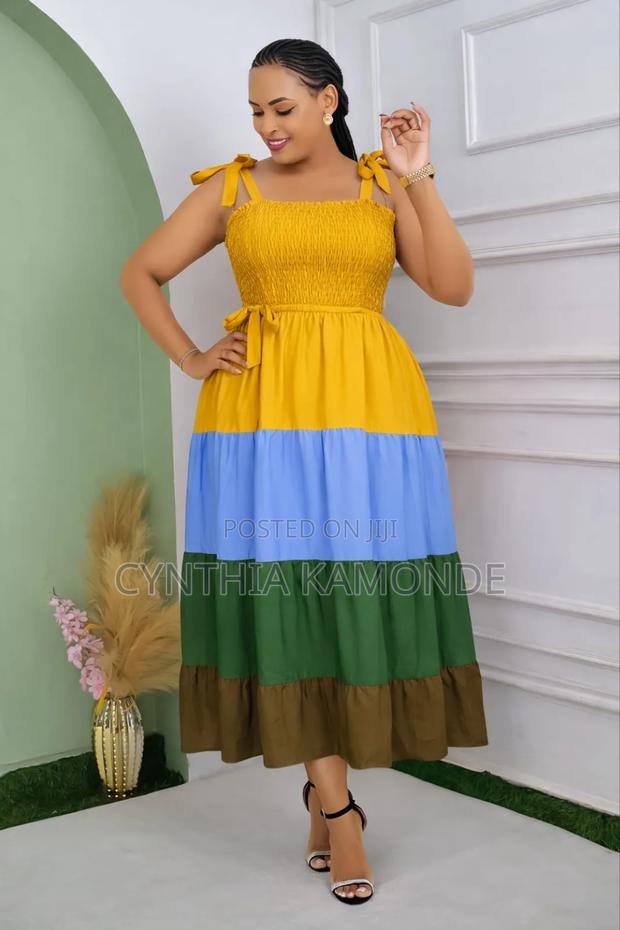 Minimal Dress - thumbnail 5