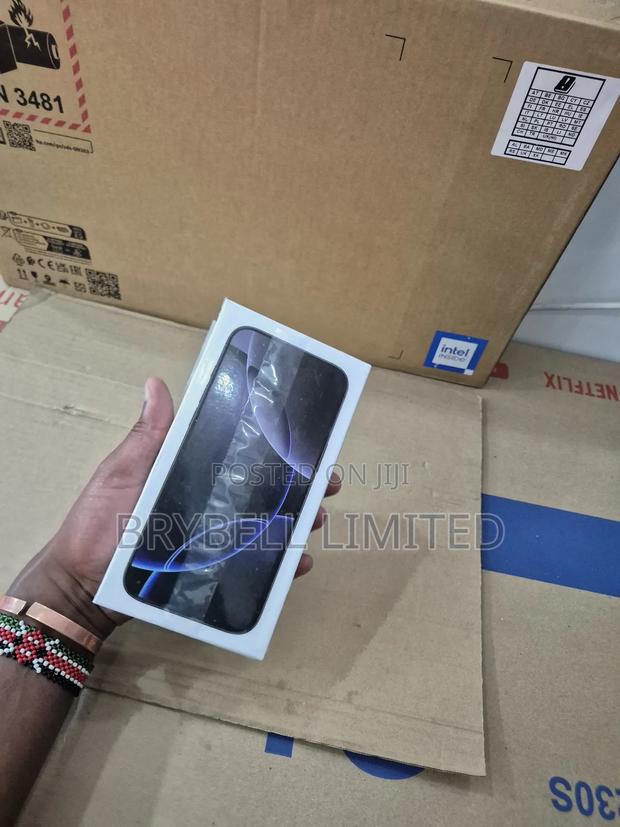 New Apple iPhone 16 Pro Max 256 GB Blue - thumbnail 3