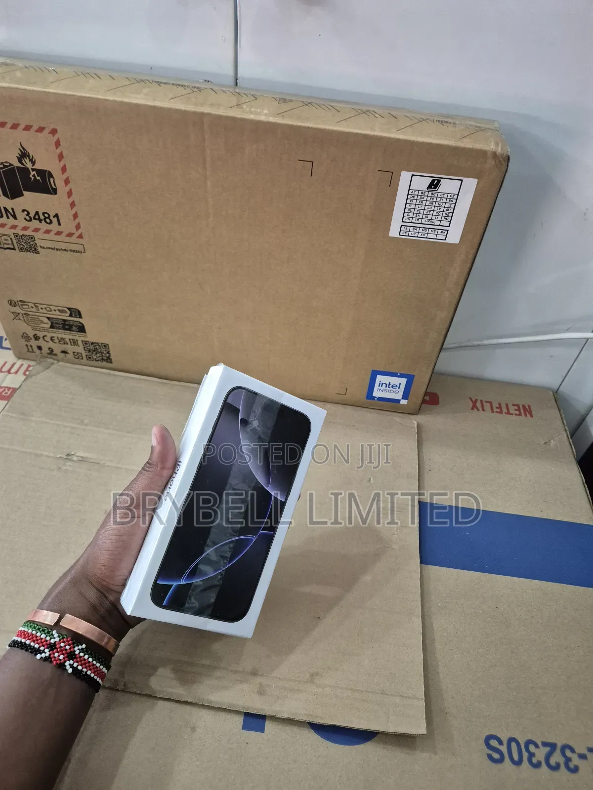 New Apple iPhone 16 Pro Max 256 GB Blue