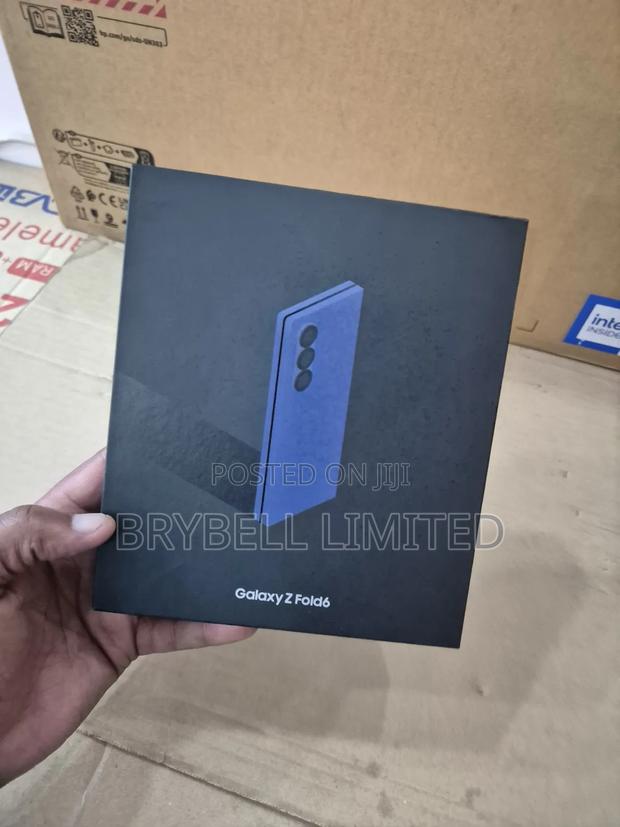 New Samsung Galaxy Z Fold6 256 GB Blue - main view
