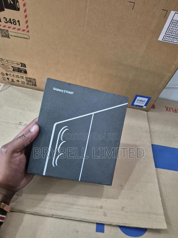 New Samsung Galaxy Z Fold7 512 GB Blue - main view