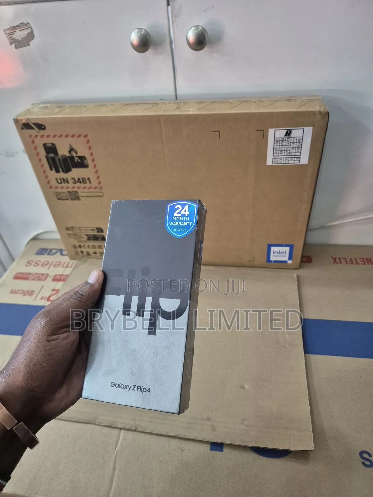 New Samsung Galaxy Z Flip4 256 GB Blue
