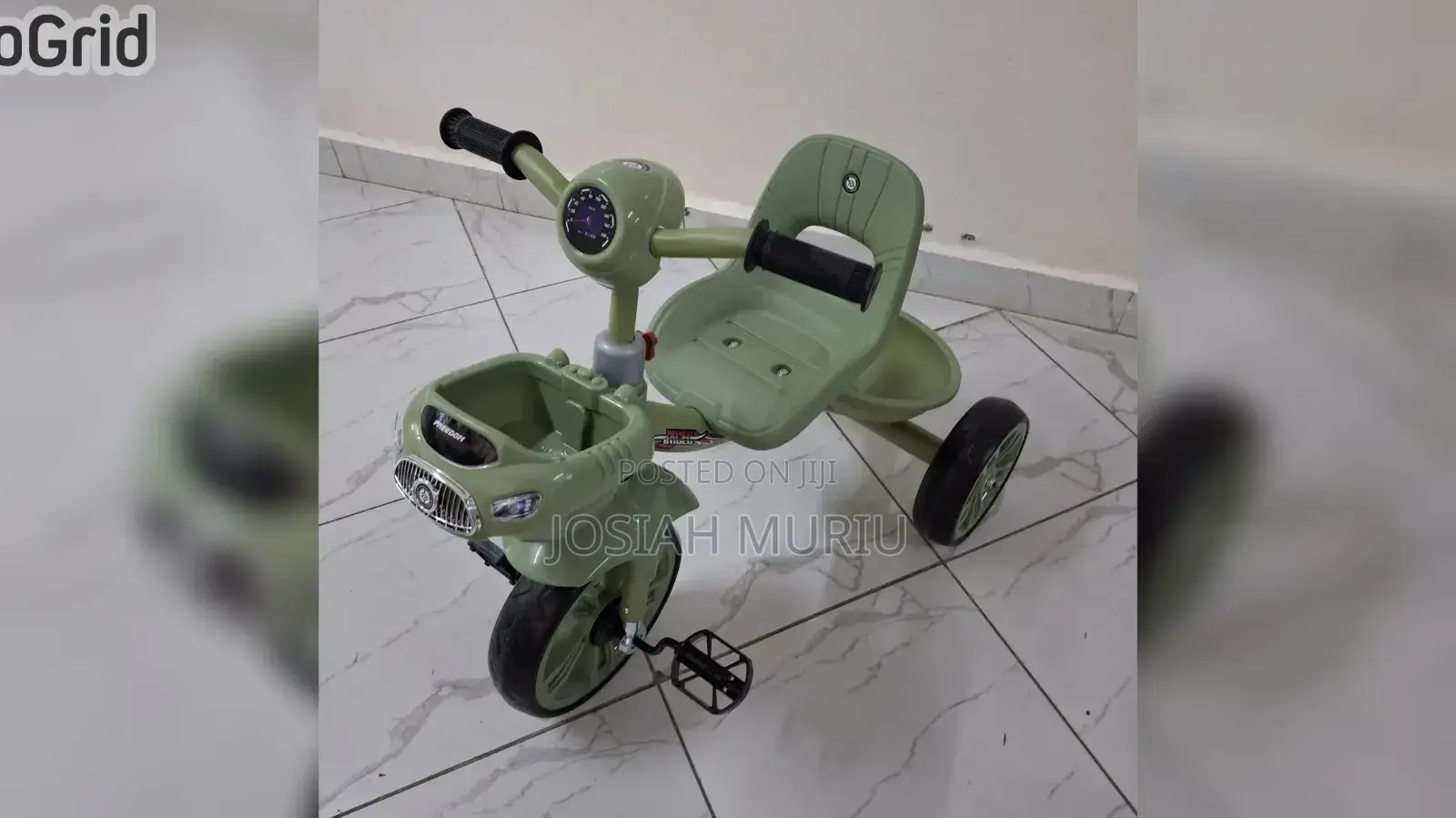 Tricycle With Melodies and Lights