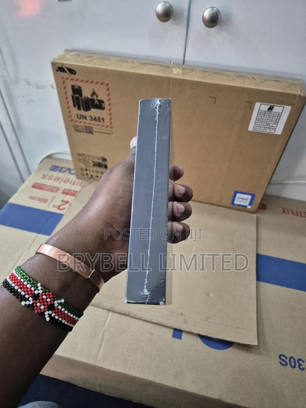 New Samsung Galaxy S22 5G 128 GB White - thumbnail 4