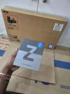 New Samsung Galaxy Z Fold3 5G 256 GB Black