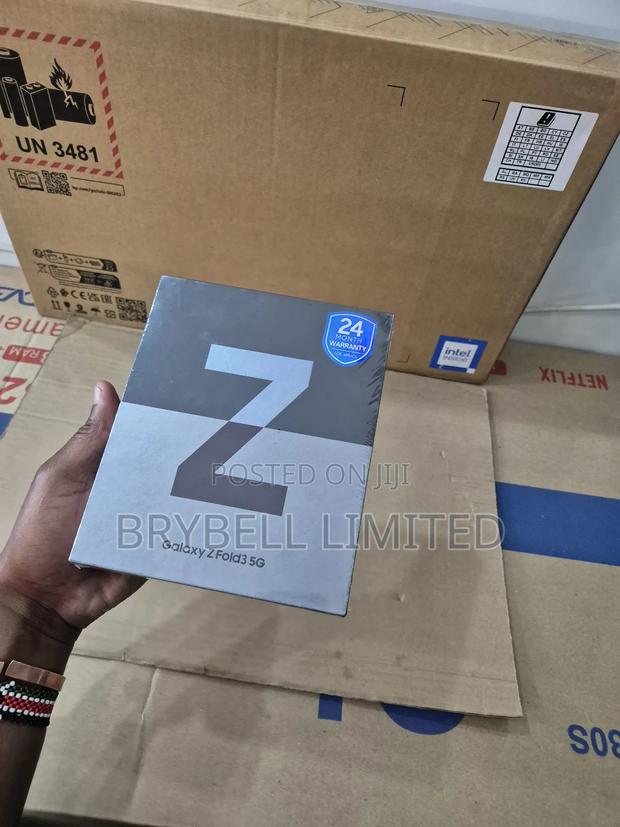 New Samsung Galaxy Z Fold3 5G 256 GB Black