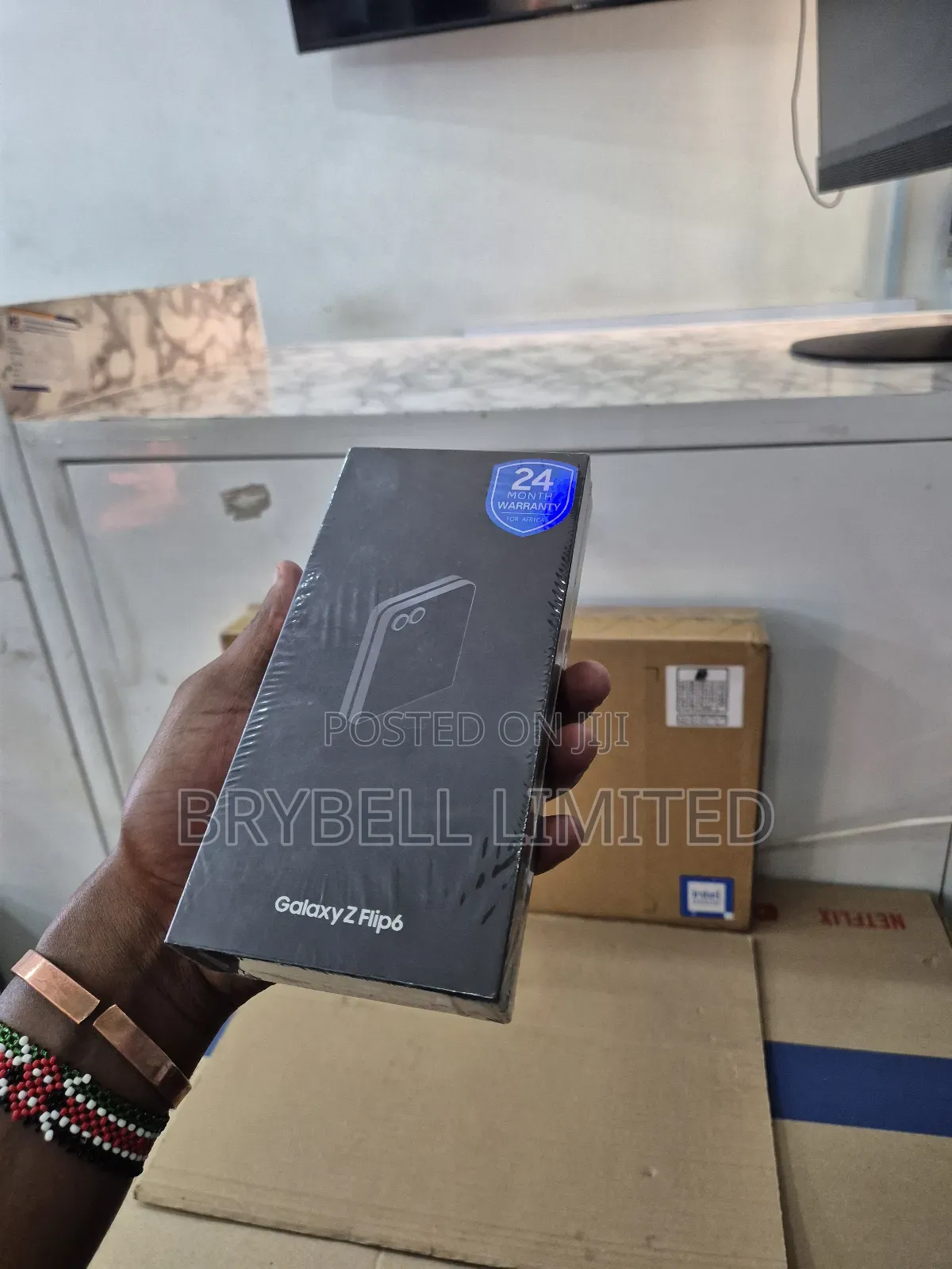 New Samsung Galaxy Z Flip6 256 GB Silver