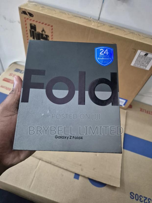 New Samsung Galaxy Z Fold4 512 GB Blue - main view