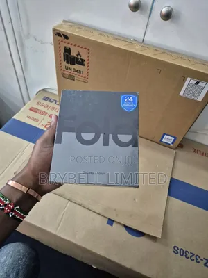 New Samsung Galaxy Z Fold4 512 GB Black