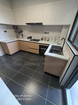 3bdrm Apartment in Gemini Plus Dsq, Gateway Mall Area for sale