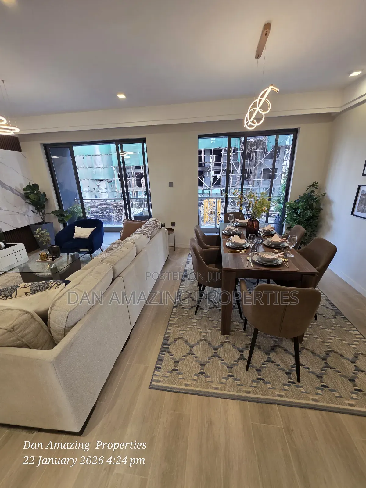3bdrm Apartment in Gemini Plus Dsq, Gateway Mall Area for sale