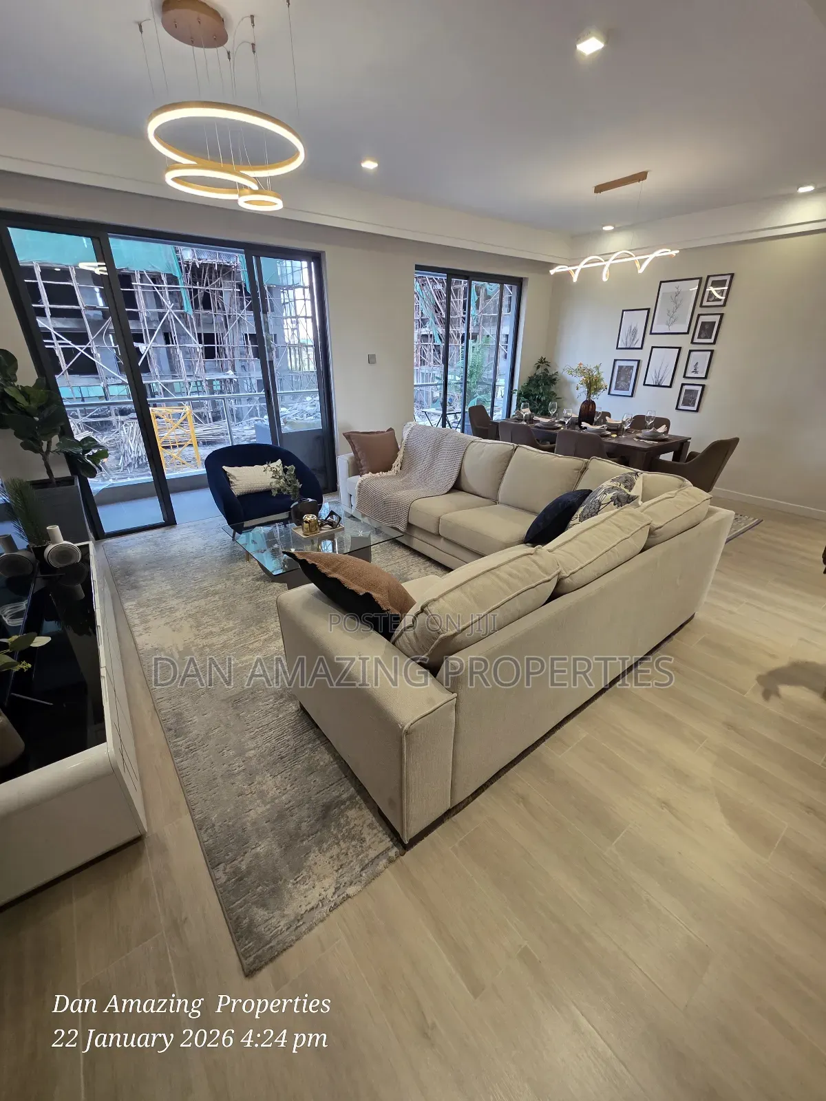 3bdrm Apartment in Gemini Plus Dsq, Gateway Mall Area for sale