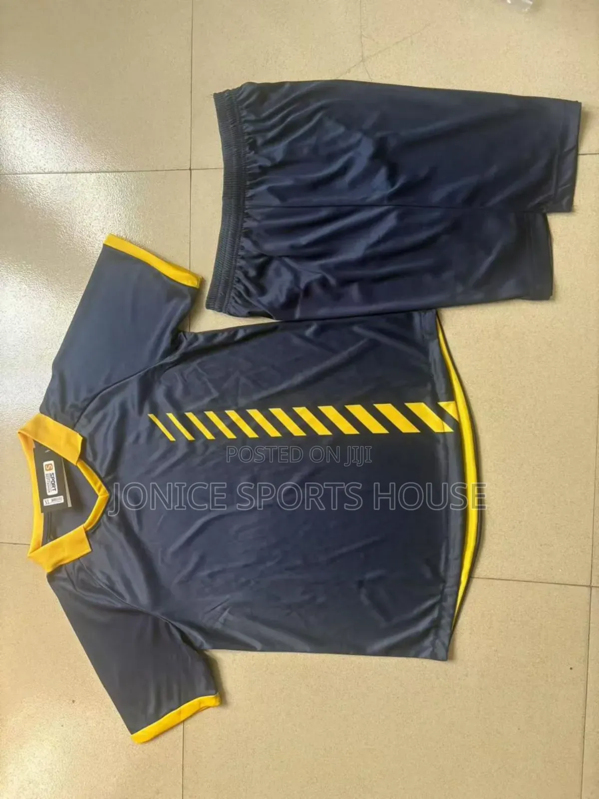 New Plains Collar Jerseys