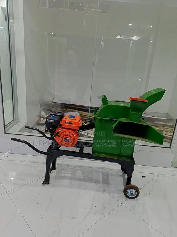 Complete Silage Chopper/Chaffcutter With Engine