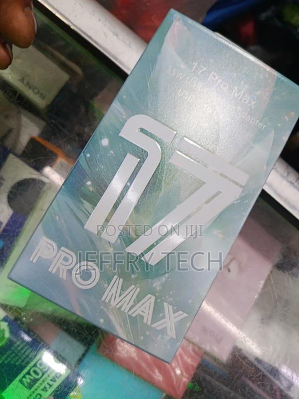 17 Pro Max Usb-C Charger Kit - Foldable Pins 1m Cable-White - thumbnail 3