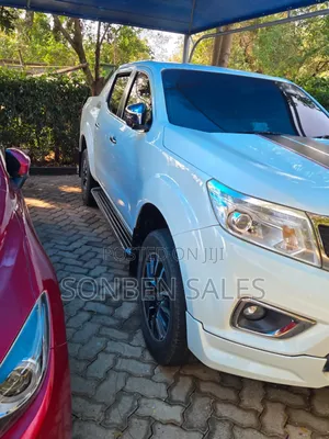 Nissan Navara 2017 White