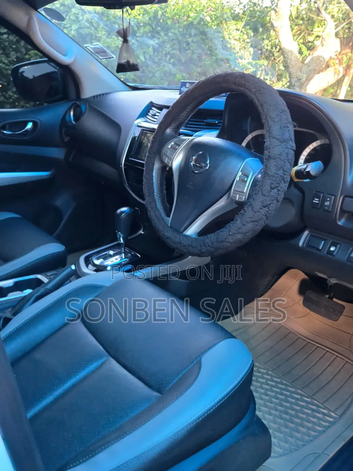 Nissan Navara 2017 White