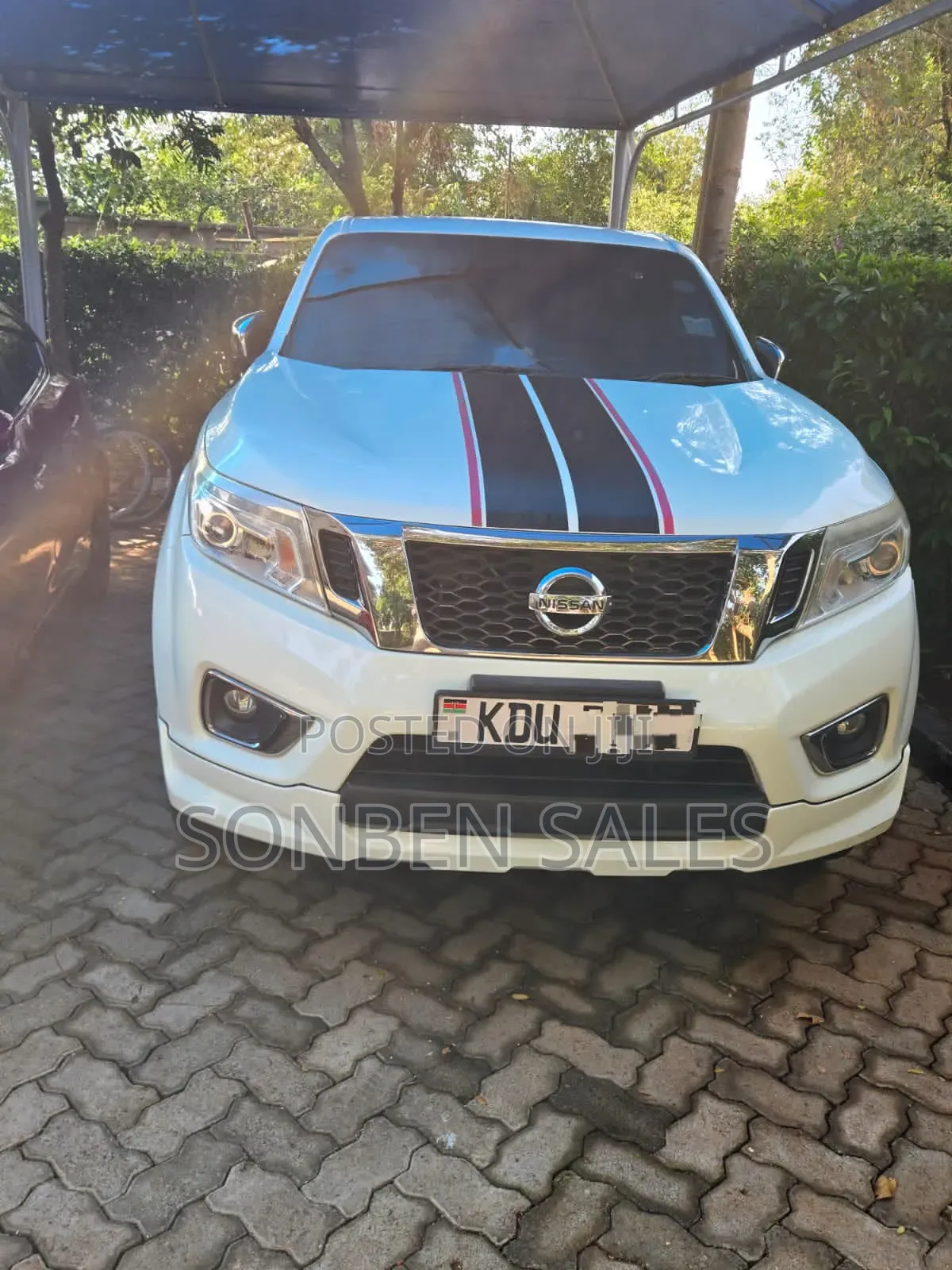 Nissan Navara 2017 White