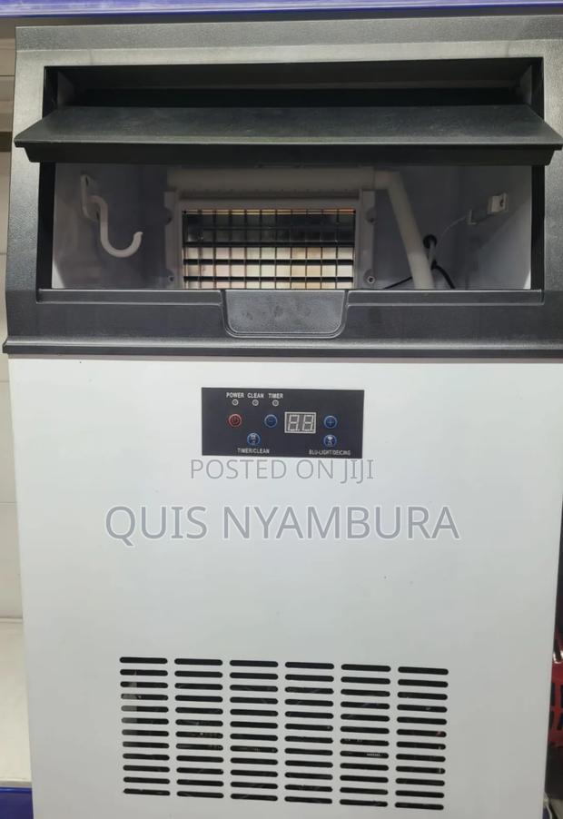 Commercial Ice Cube Maker/ Electric 45kg Ice Cube Machine - main view