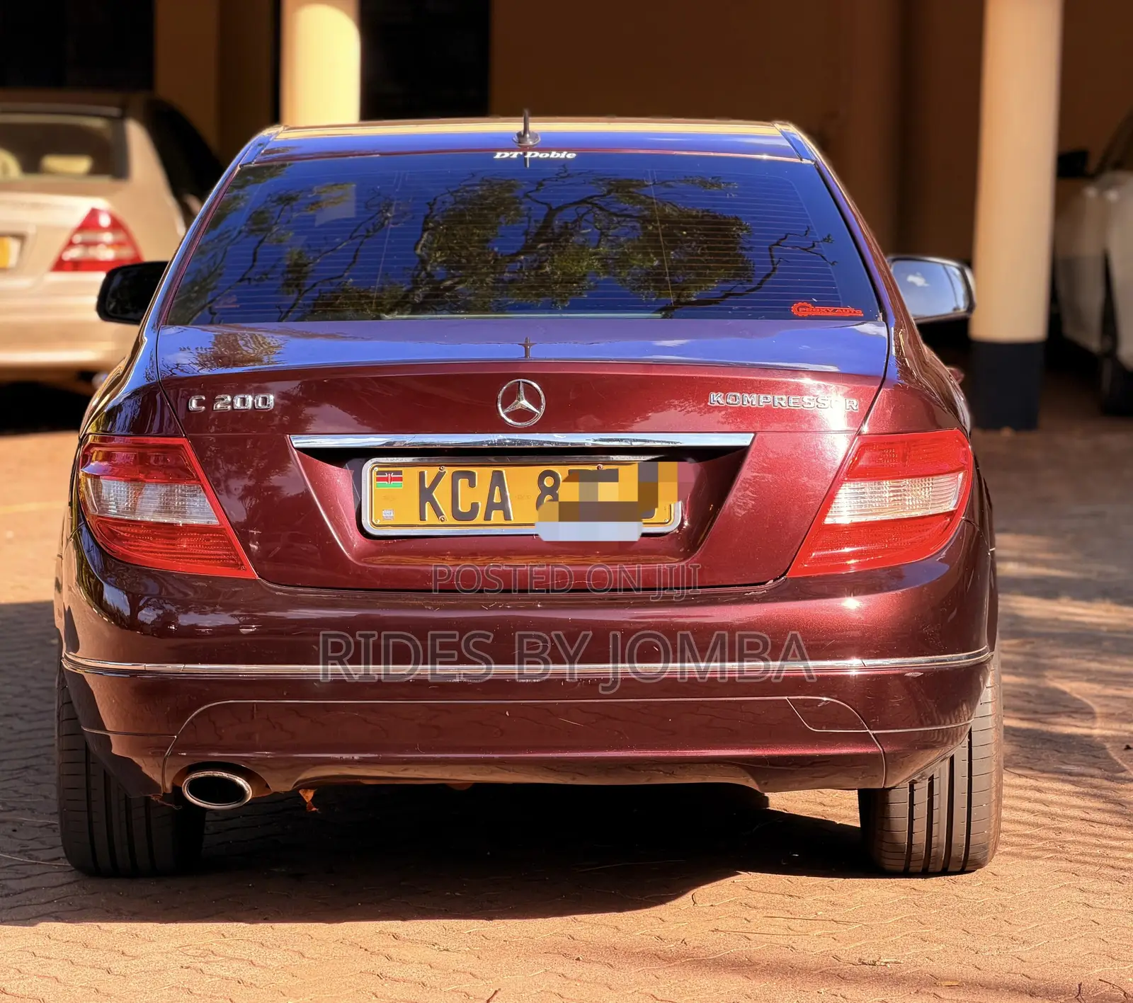 Mercedes-Benz C200 2008 Maroon