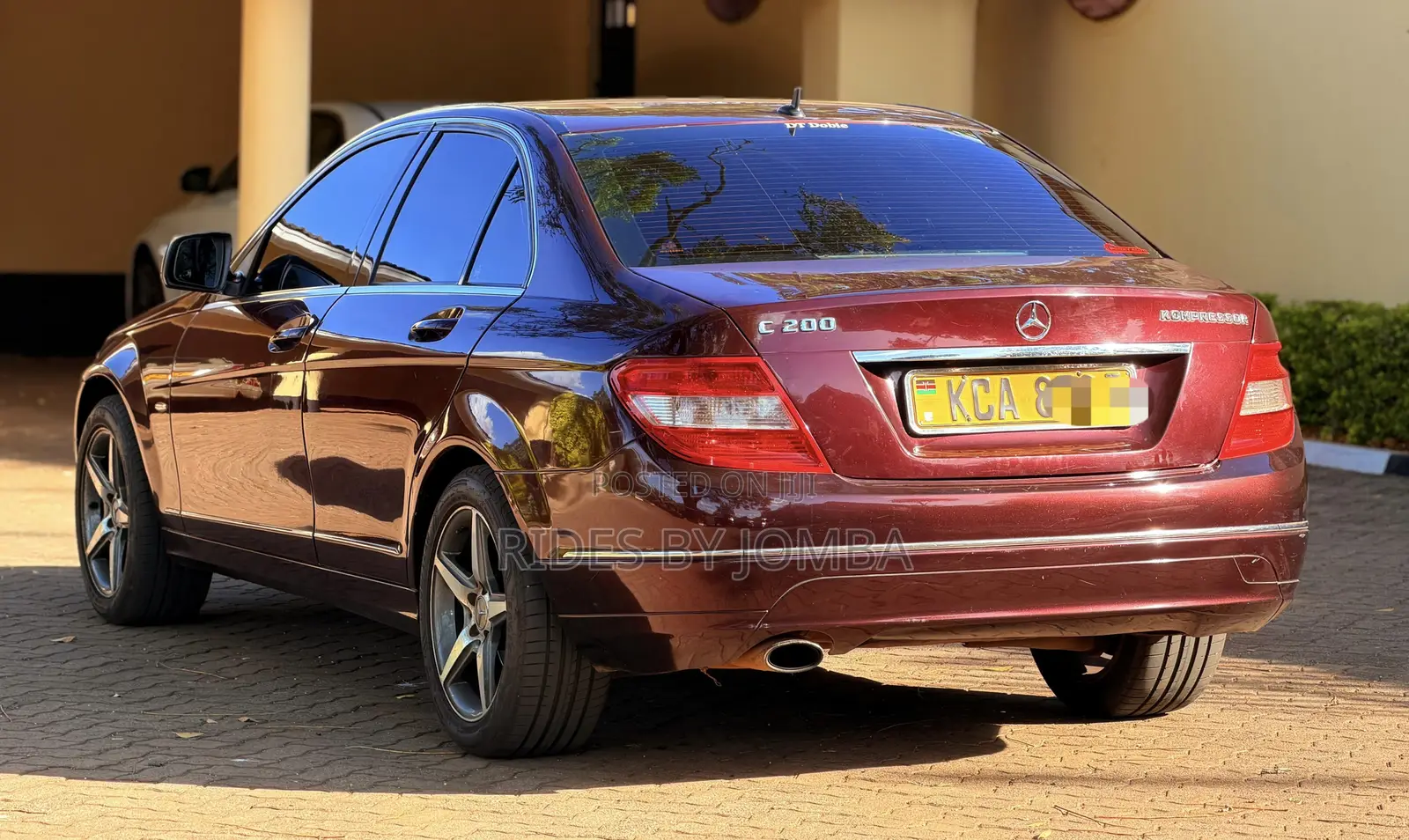 Mercedes-Benz C200 2008 Maroon