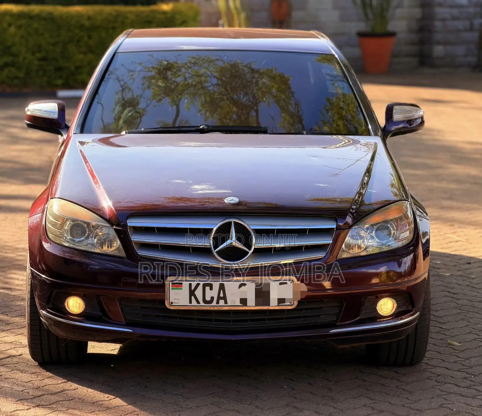 Mercedes-Benz C200 2008 Maroon