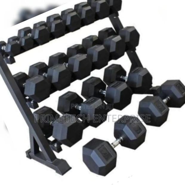 Hexagonal 10kg Black Dumbells - main view