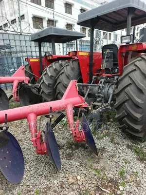 Massey Ferguson 385