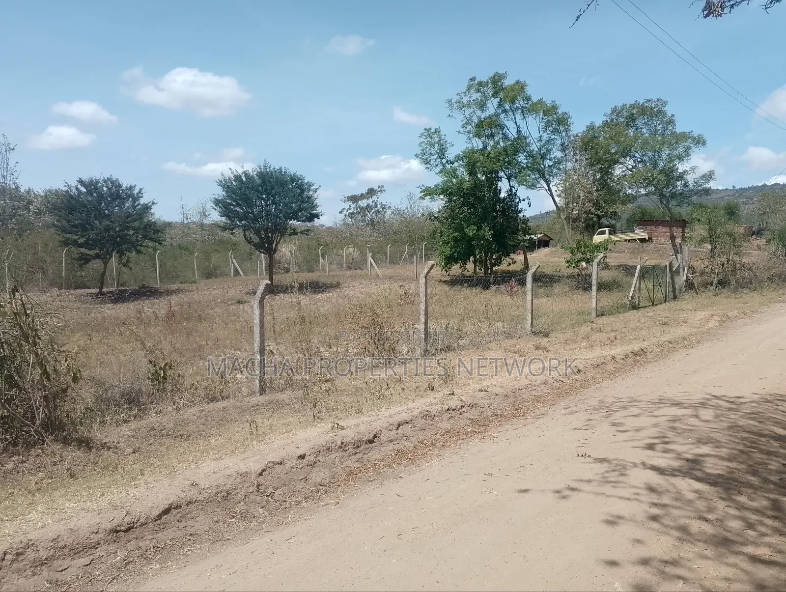 Kithini Mks -1/8 For Sale Located 2nd Row Off Tarmac.