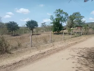 Kithini Mks -1/8 For Sale Located 2nd Row Off Tarmac.