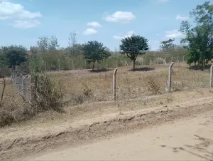 Kithini Mks -1/8 For Sale Located 2nd Row Off Tarmac.