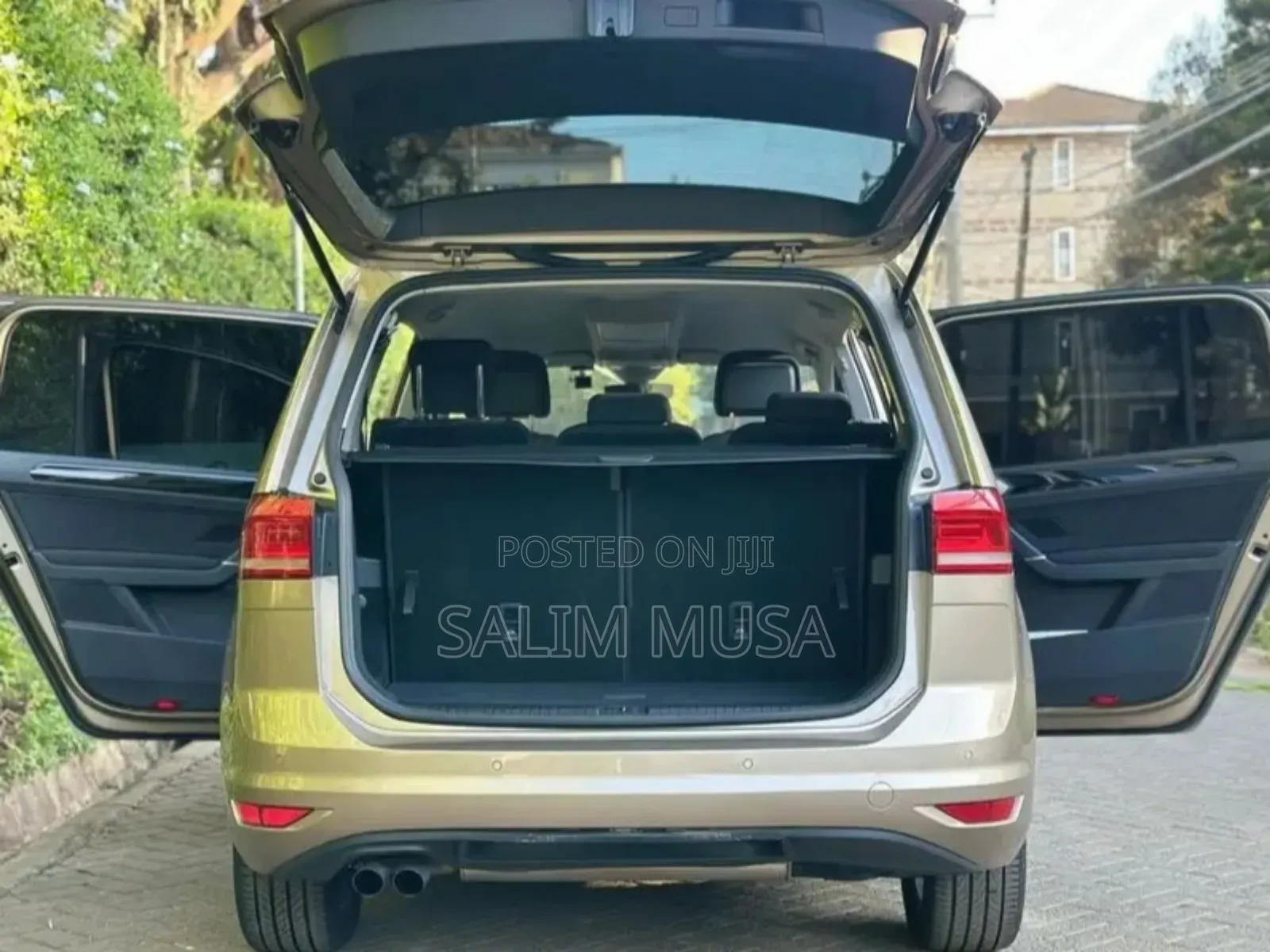 Volkswagen Touran 2018 Brown
