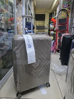 Large Size Suitcase in Beige Capacity Ya 30kgs at 4000 KSH
