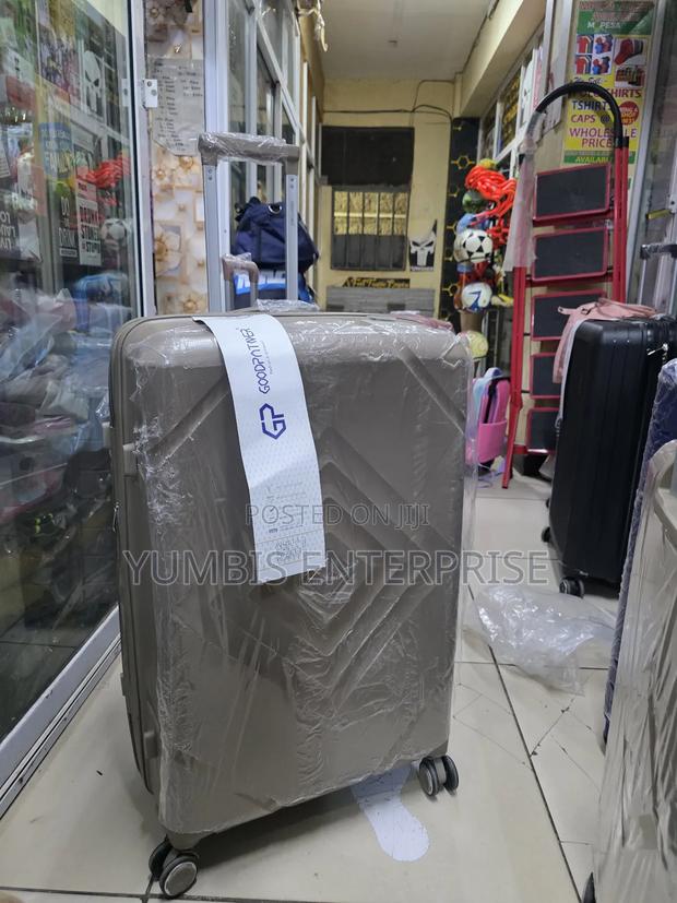 Large Size Suitcase in Beige Capacity Ya 30kgs at 4000 KSH - thumbnail 2