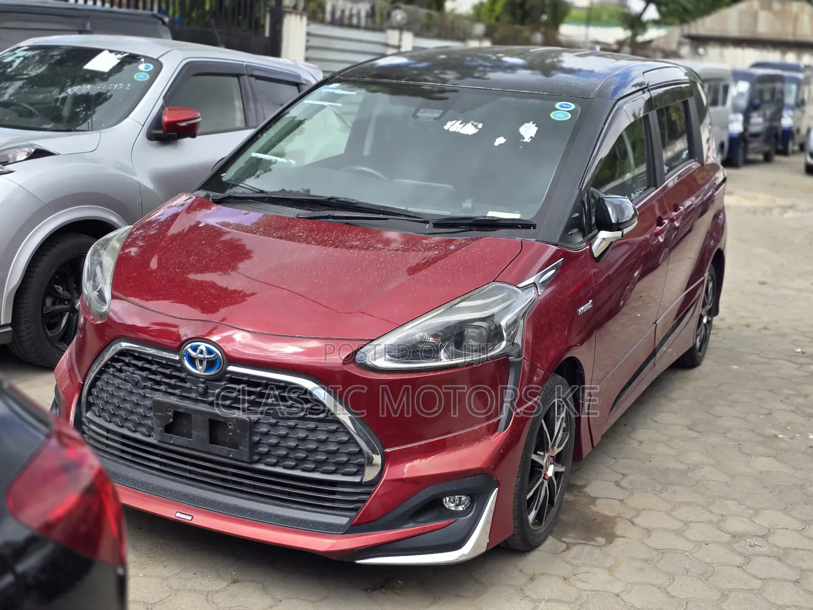 Toyota Sienta 1.5 Hybrid FWD (6-seater) 2019 Maroon