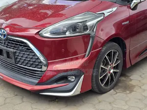Toyota Sienta 1.5 Hybrid FWD (6-seater) 2019 Maroon