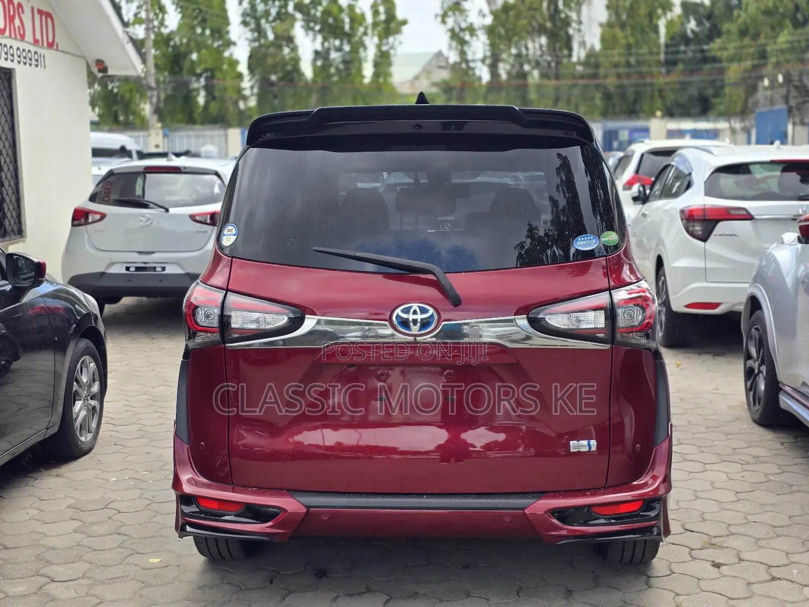 Toyota Sienta 1.5 Hybrid FWD (6-seater) 2019 Maroon