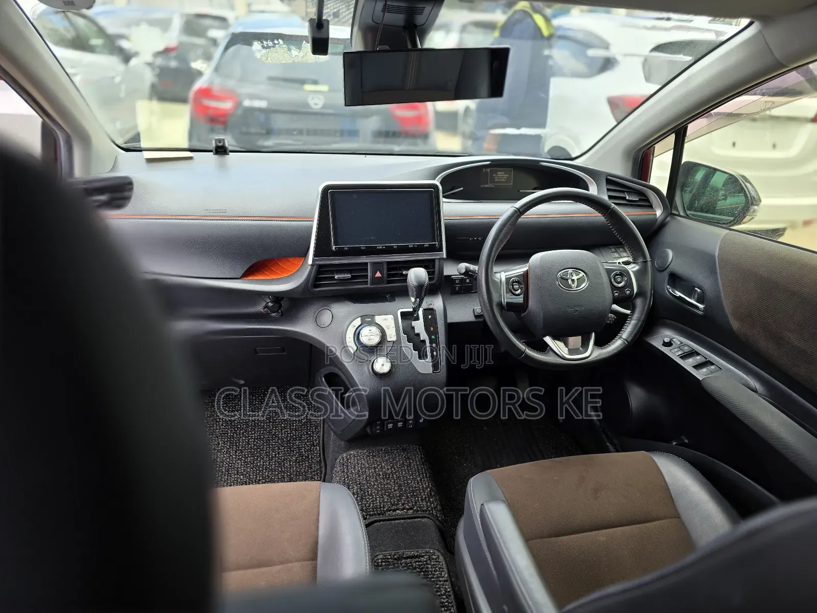 Toyota Sienta 1.5 Hybrid FWD (6-seater) 2019 Maroon