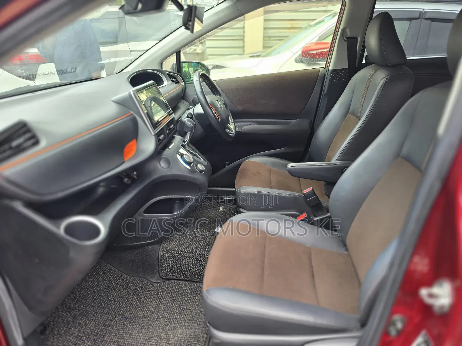 Toyota Sienta 1.5 Hybrid FWD (6-seater) 2019 Maroon