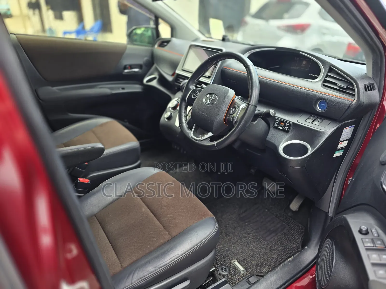 Toyota Sienta 1.5 Hybrid FWD (6-seater) 2019 Maroon