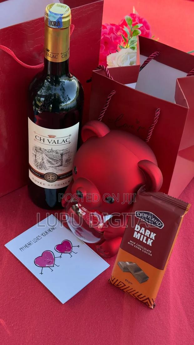Chocolate Bar
Necklace/Ring Holder Doll
 Wine Bottle
 Card Bag - thumbnail 2