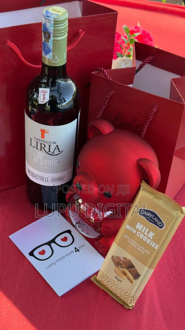 Chocolate Bar
Necklace/Ring Holder Doll
 Wine Bottle
 Card Bag - thumbnail 4