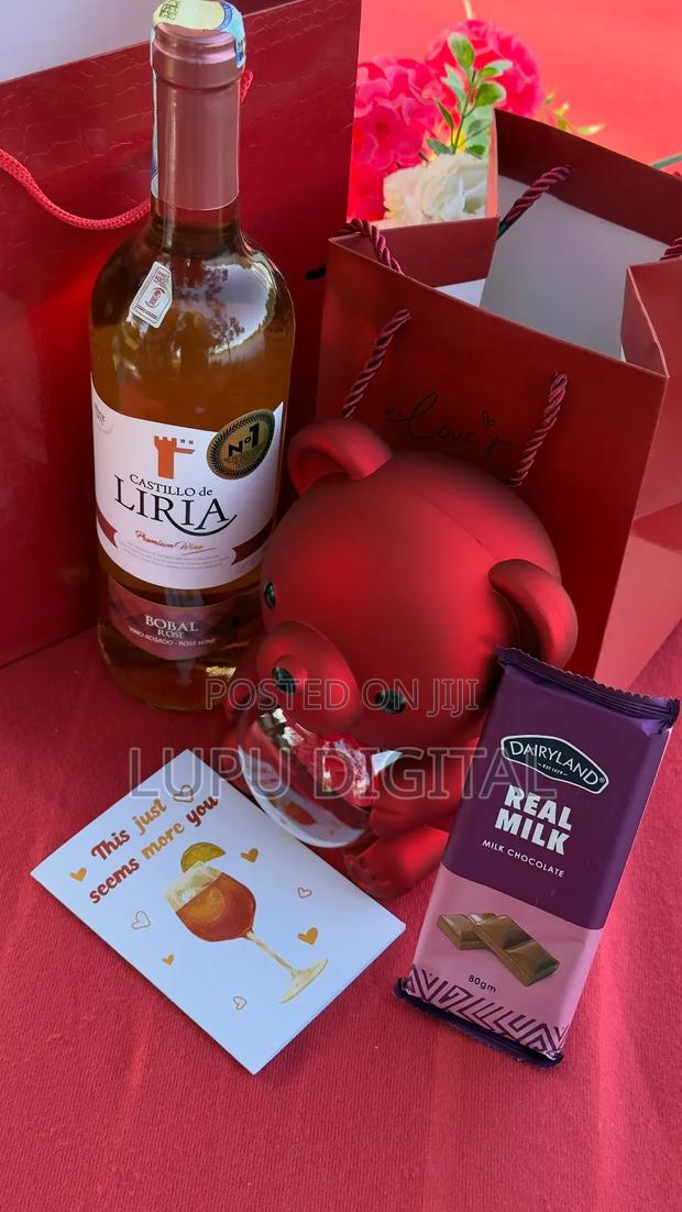 Chocolate Bar
Necklace/Ring Holder Doll
 Wine Bottle
 Card Bag - thumbnail 5