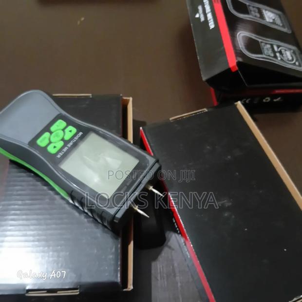 Backlight Display Moisture Content Meter - main view