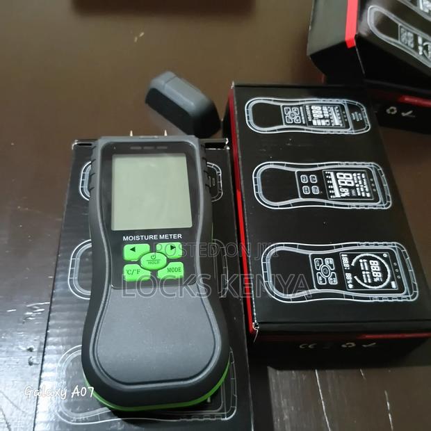 Distinguished Paper/Wood Moisture Content Meter